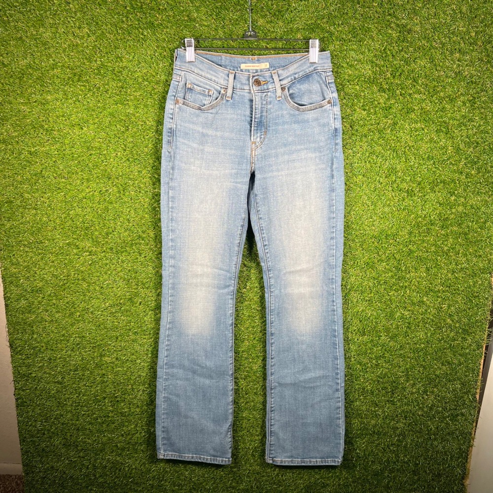 Levis Classic Bootcut Jeans Womens 2M W26 L32 Light Wash Blue Stretch A1660-0000
